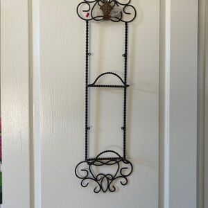 Southern Living Black Metal Wall Rack